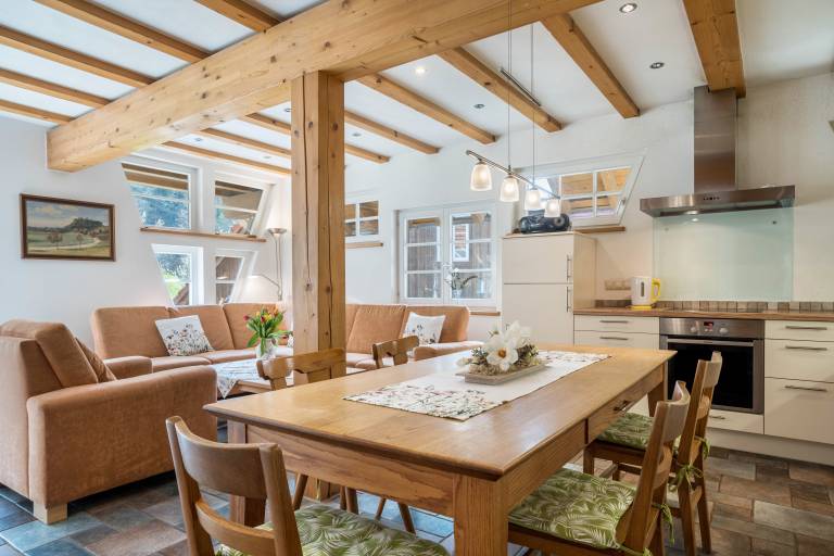 Apartment with sauna, barbecue & yard | Mountain view — photo 5