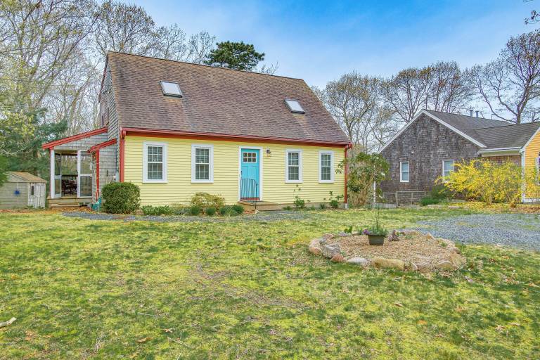 House Hatchville