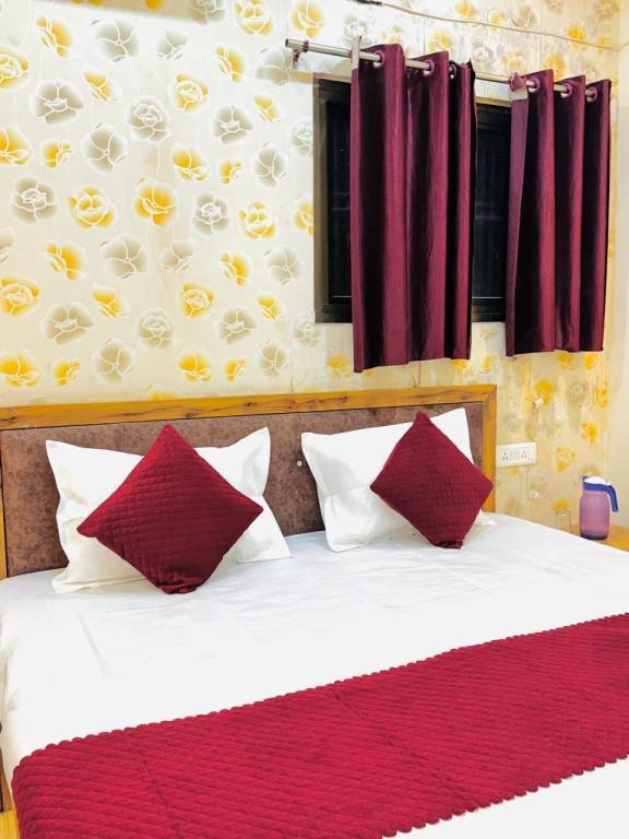 House for 4 persons in Tola