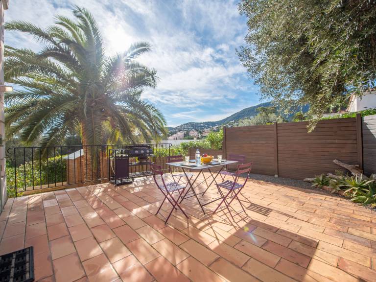 Nice apartment with pool, patio & yard | Nature view | Pets are welcome — photo 2