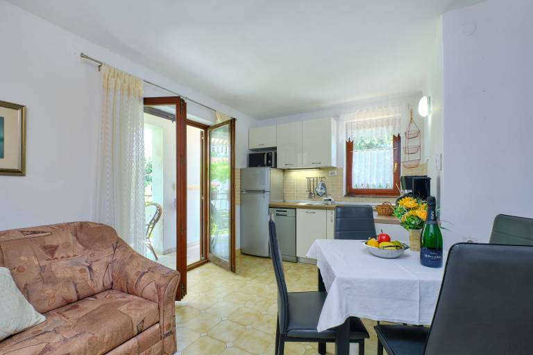 One bedroom apartment with terrace Artatore, Lošinj (A-2509-c) — photo 5