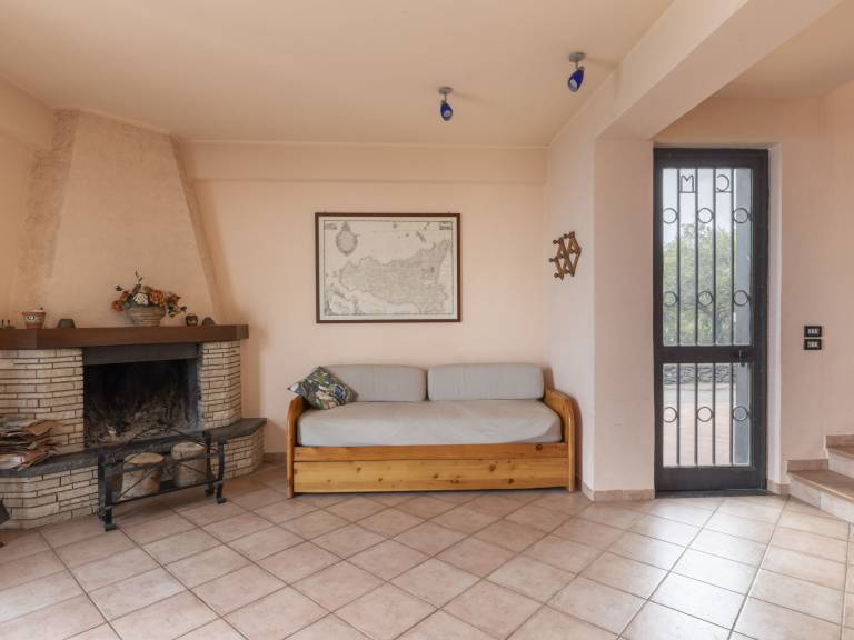 Charming vacation home with terrace, grill & garden | Sea view | Pet-friendly — photo 4