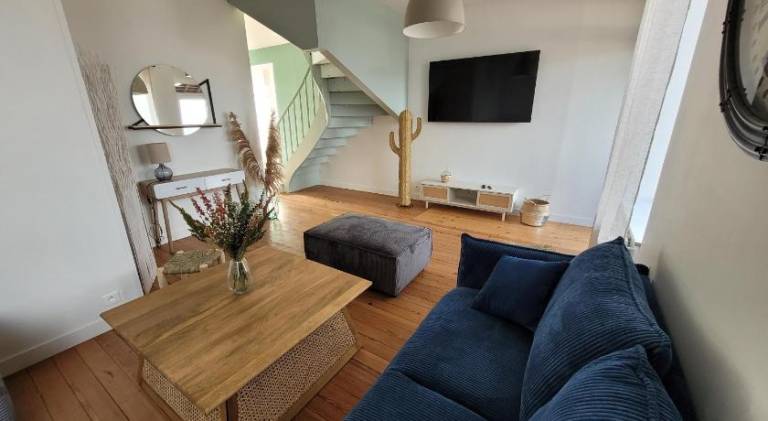 Beautiful vacation home with hot tub | Pets allowed in Villedieu-les-Poêles-Rouffigny