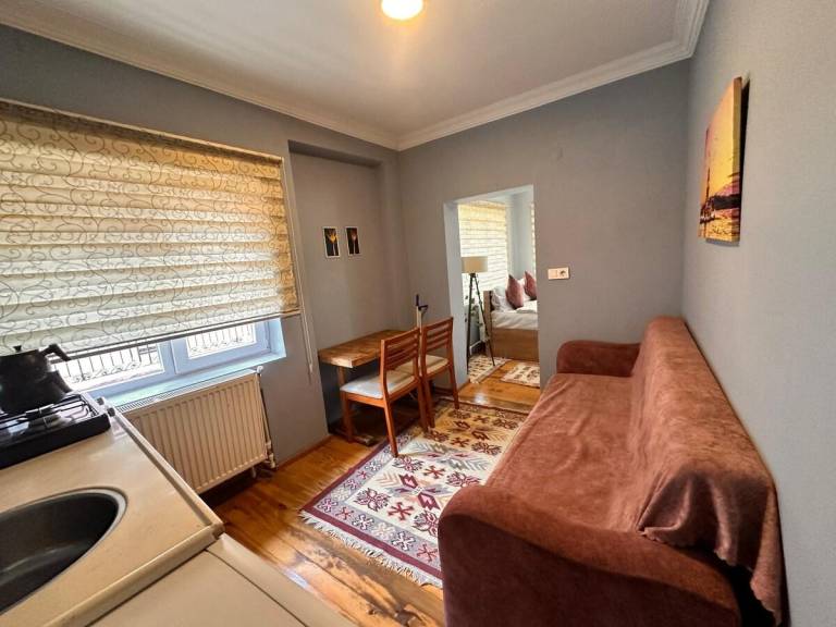 House | Close to Hagia Sophia in Marmara