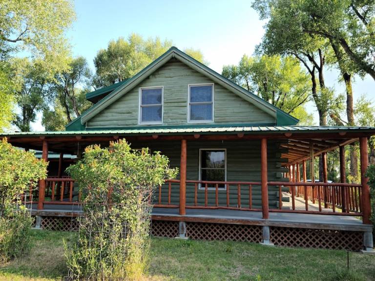 Lodge Riverside