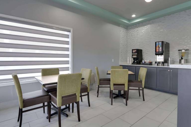 Travelodge by Wyndham Calhoun South I-75 — photo 2