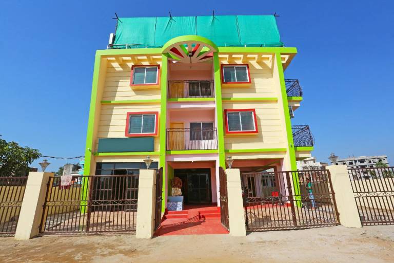 Hotel Grand Paradise