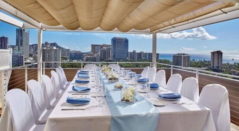 DoubleTree by Hilton Alana - Waikiki Beach — photo 3