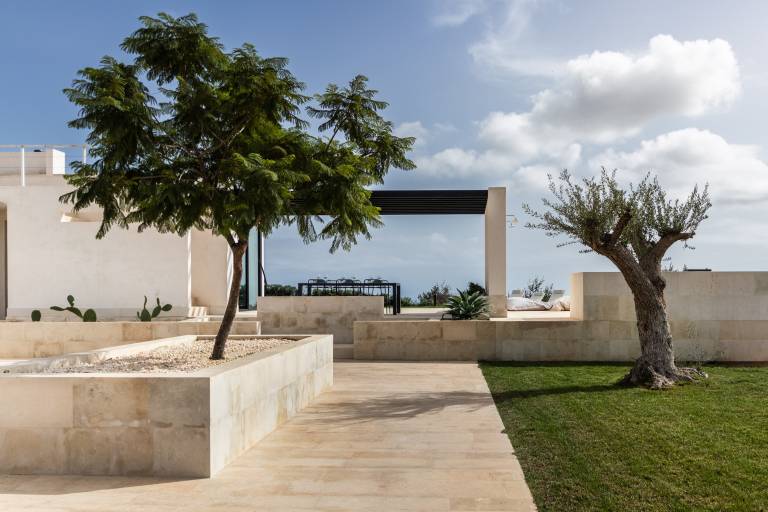 Nice villa with garden, BBQ & private pool | Water view | Dogs allowed — photo 4