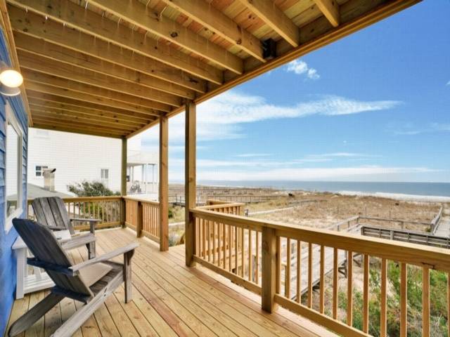 Sea Haven - OCEANFRONT! Amazing master suite with a private oceanfront deck! Recently renovated and perfect for the entire family — photo 5