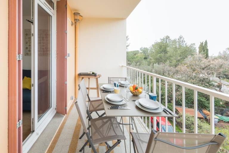 Apart "LES ELFES" T2 - 3 - 200 m from the beach — photo 4
