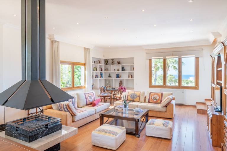 Fully equipped villa with private pool, garden & grill | Mountain view | Close to the beach | Good for workation | Pets allowed — photo 5
