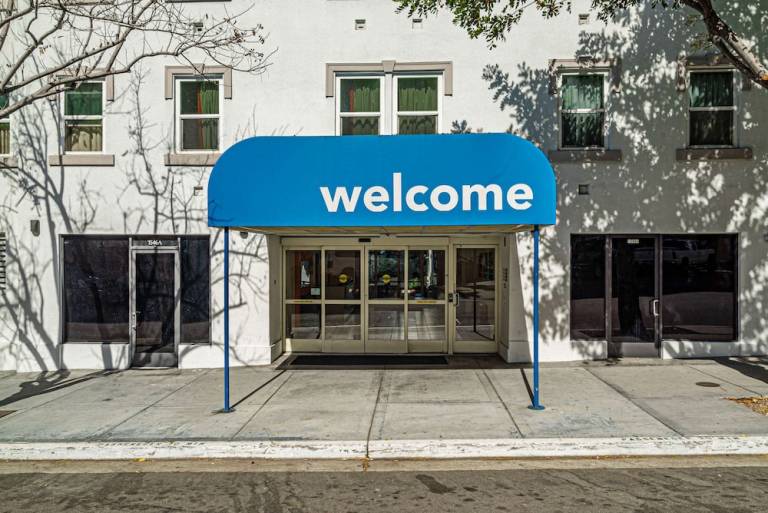 Motel  Gateway