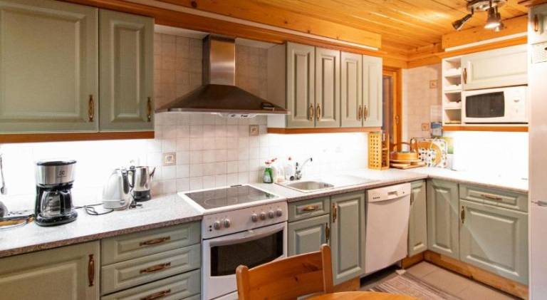 Vacation home for 10 persons — photo 4