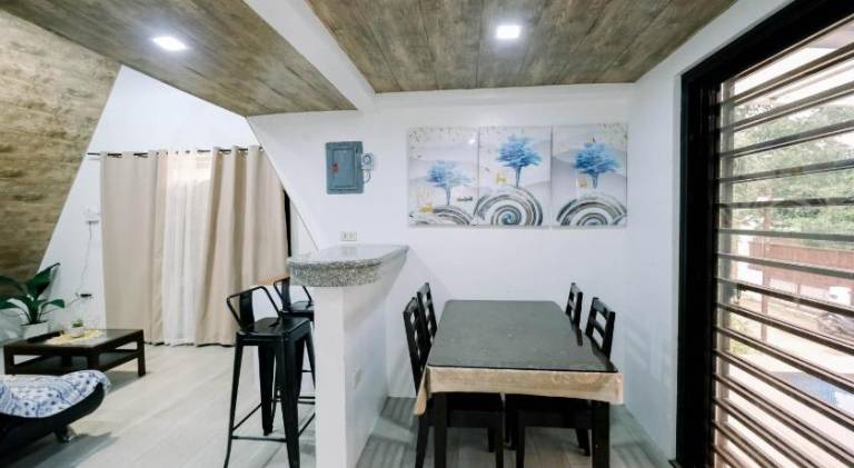 Villa with pool — photo 5