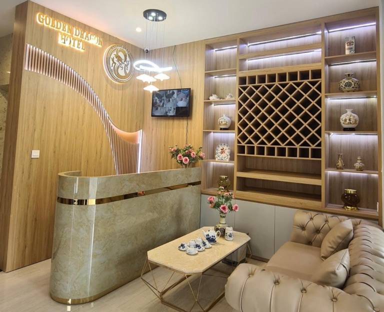 Golden Dragon Hotel — photo 4