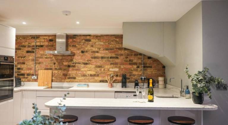 Vacation home | Close to Brighton Palace Pier — photo 2