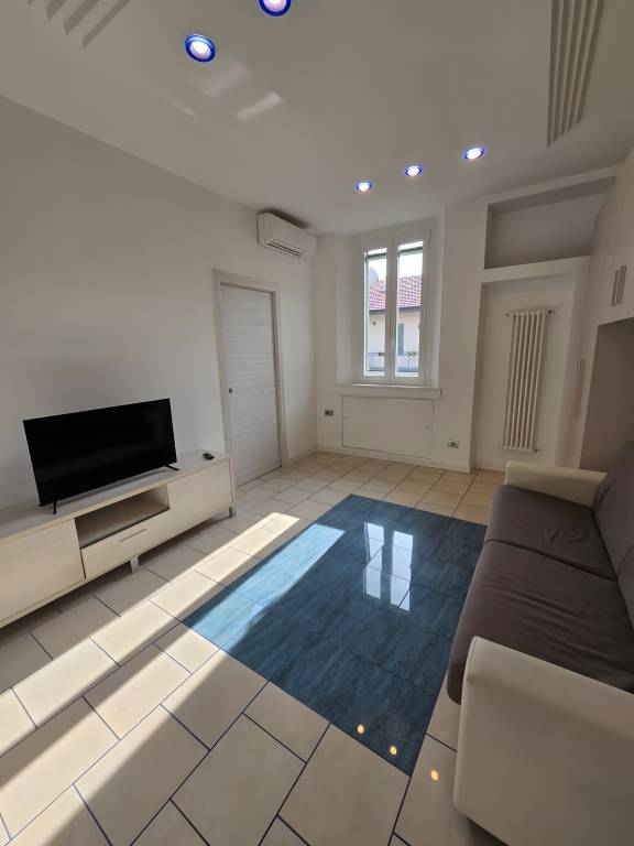 Holiday apartment with 2 rooms for 4 persons in Milan, OH