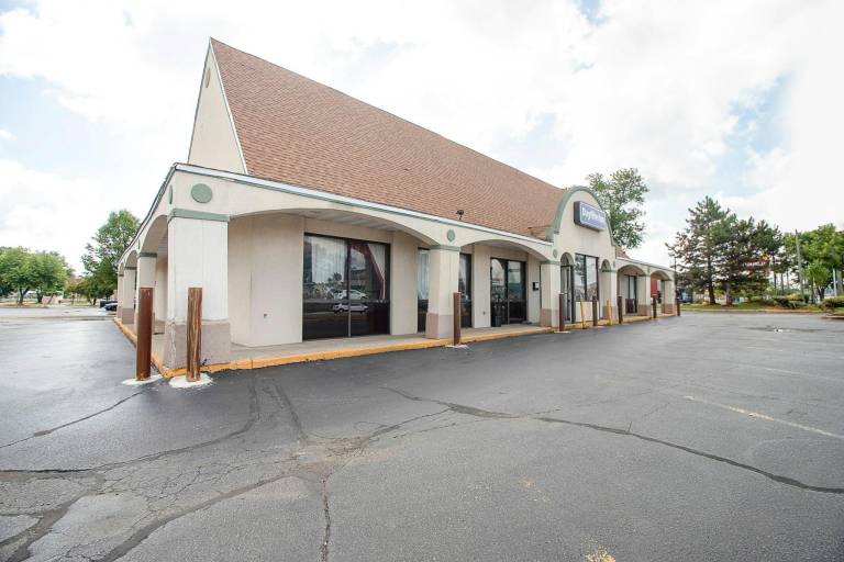 Hotel O Daylight Inn Elkhart I-90, IN — photo 3