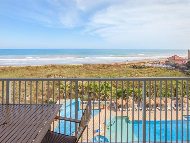 Hilton Garden Inn South Padre Island Beachfront — photo 4
