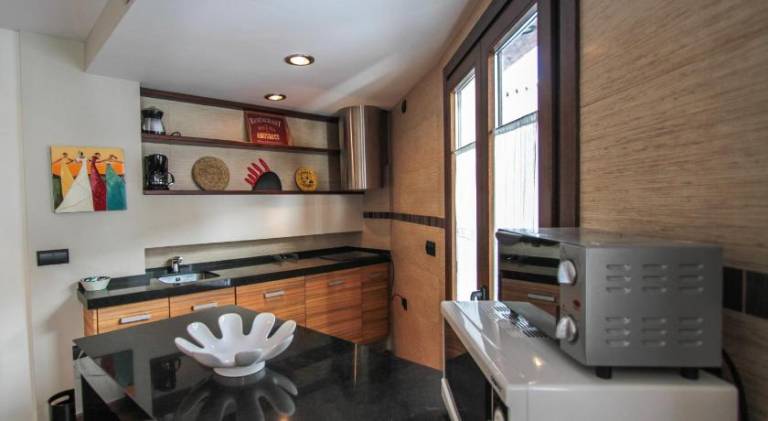 Serviced apartment with 3 rooms for 6 persons — photo 4