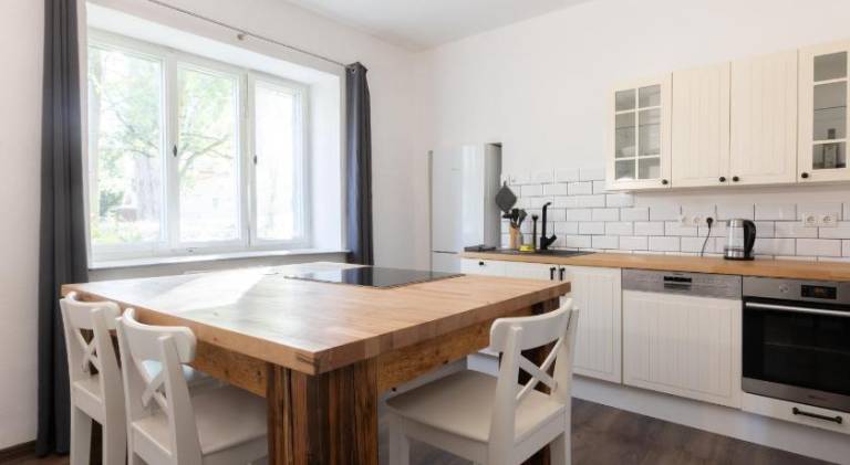 Rental apartment with 2 rooms for 4 persons in Leipzig