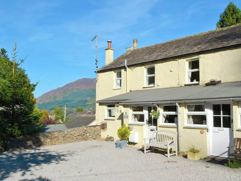 Cottage Above Derwent