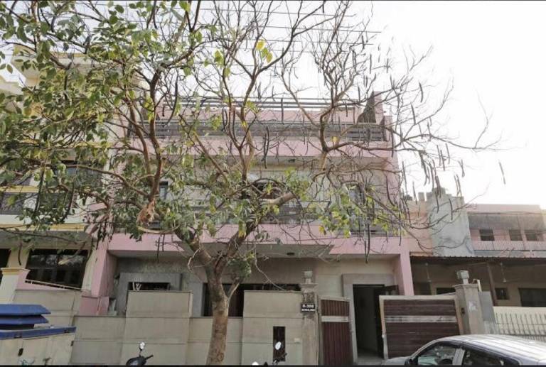 Goroomgo Noida Royal Residency — photo 4