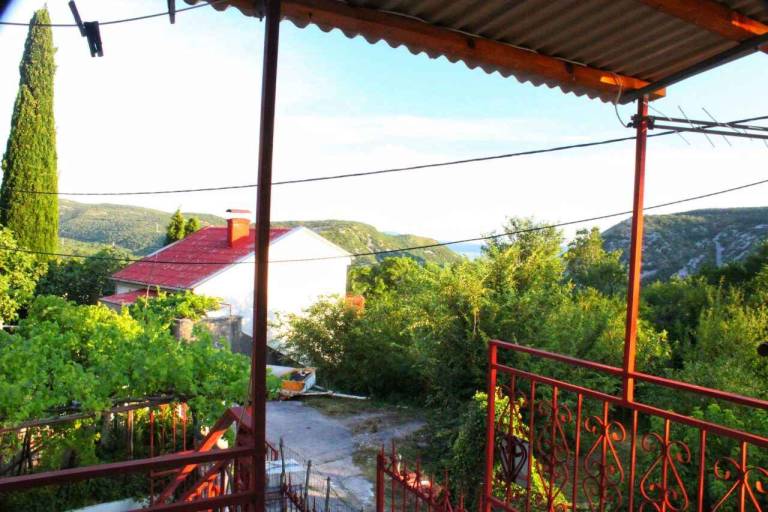 Vacation home with barbecue, terrace & garden | Dogs allowed in Crikvenica