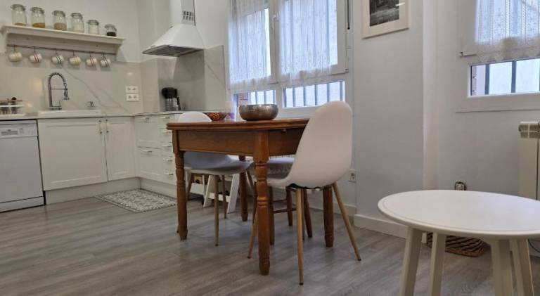 Holiday apartment with 2 rooms for 5 persons — photo 5