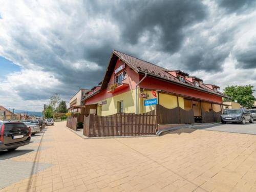 Ubytovanie s raňajkami  Hradisko