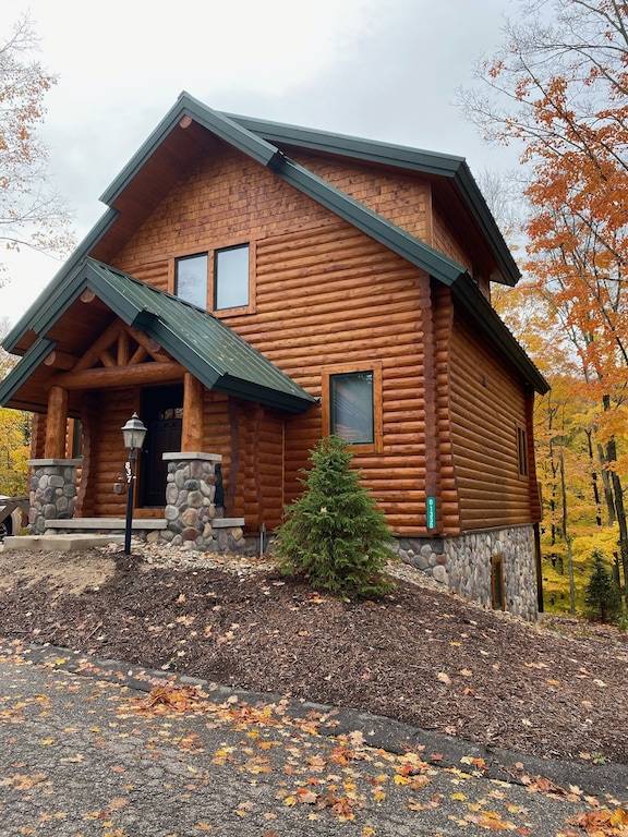 Boyne Falls Vacation Rentals from 143 HomeToGo