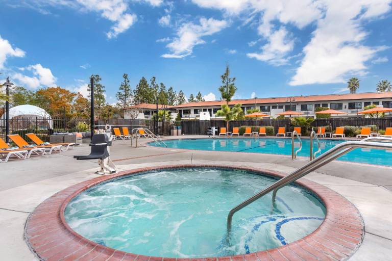 The Sandman Santa Rosa Sonoma, an Ascend Collection Hotel — photo 2