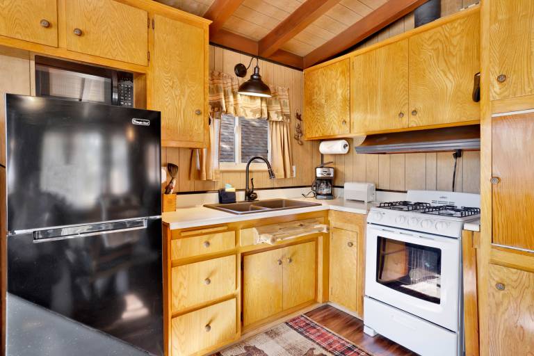 Cozy Ski View Chalet Cottage at Big Bear Lake — photo 4