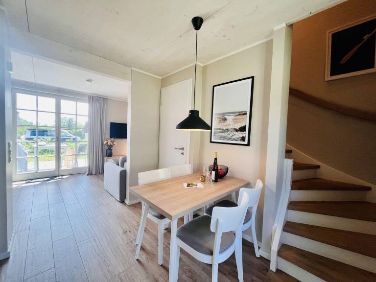 Apartment with terrace & garden | Garden view — photo 4