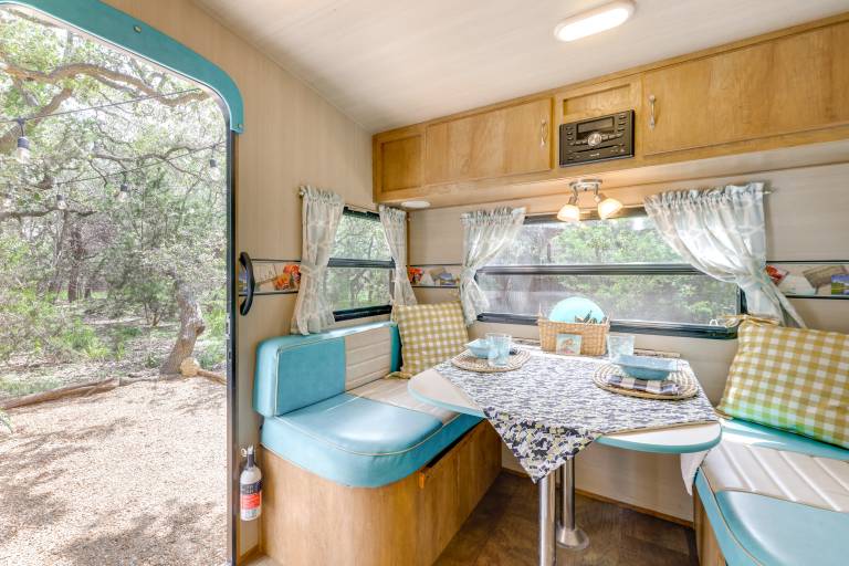 6 Mi to Wimberley Square: 'Happy Days Cruiser' — photo 5