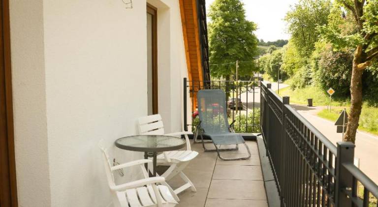 Beautiful apartment with yard & barbeque | Pets are welcome — photo 3