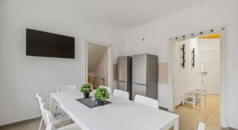 Serviced apartment with garden & terrace | Dogs allowed — photo 2
