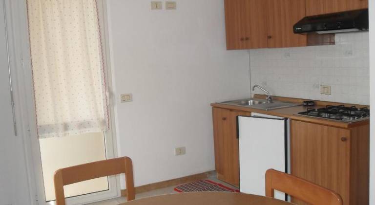 Serviced apartment with terrace & garden — photo 5