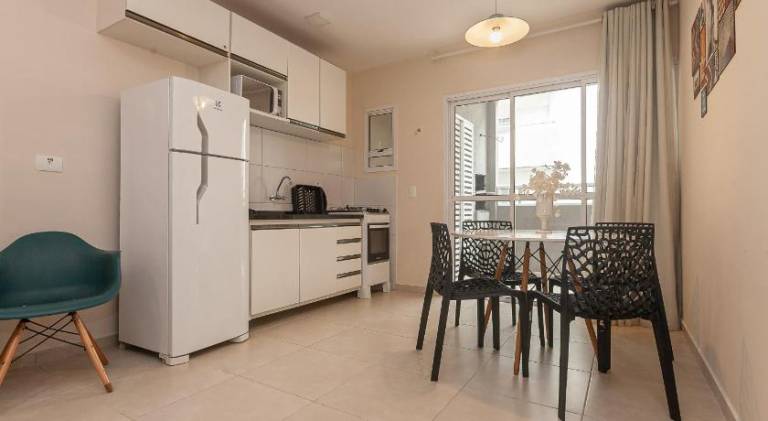 Apartamento Ubatuba, AR, Varanda Gourmet, Piscinas e 300mt Praia — photo 4