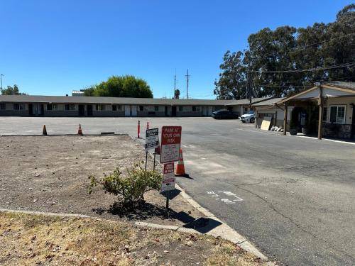 Sands Motel