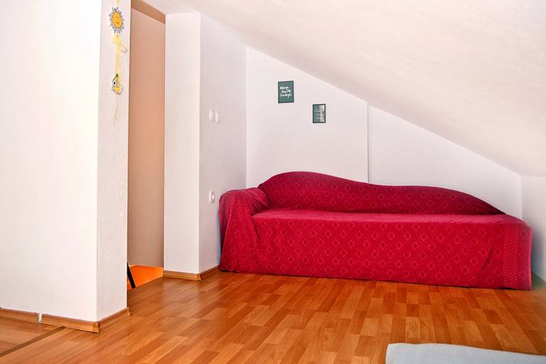 Apartment with terrace — photo 3