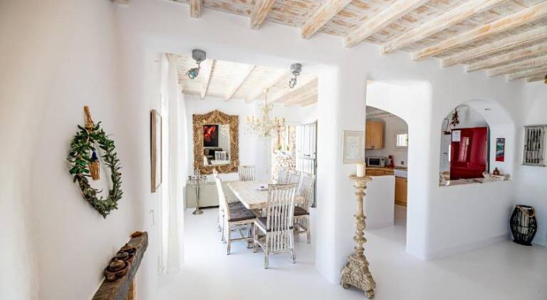 Fully equipped pleasant villa with private pool, yard & grill | Suitable for remote work | Dogs allowed — photo 5