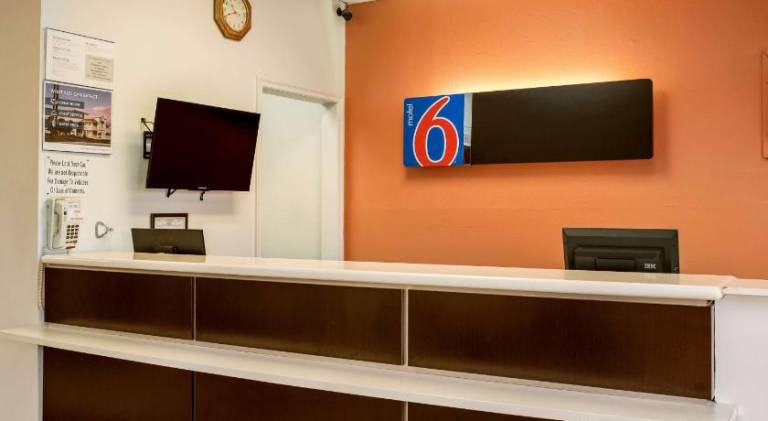 Motel 6 Albert Lea, MN — photo 5