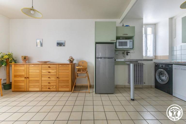 Gite with barbecue, yard & terrace — photo 5