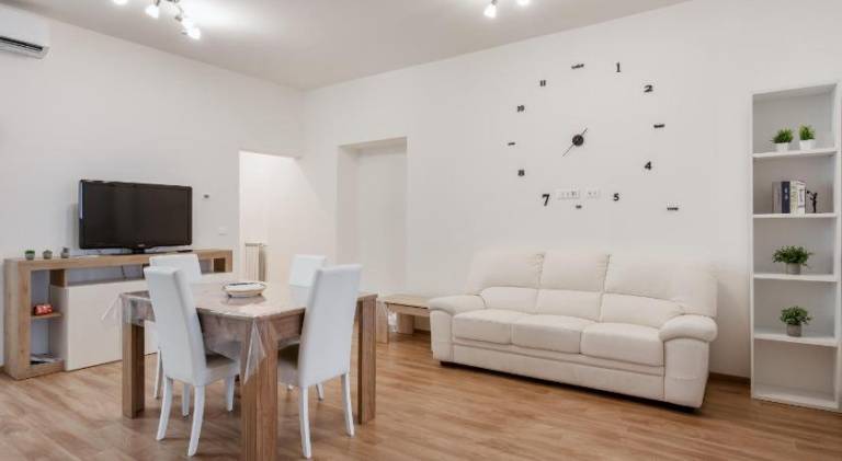 Spacious apartment | Pets are welcome in Trieste