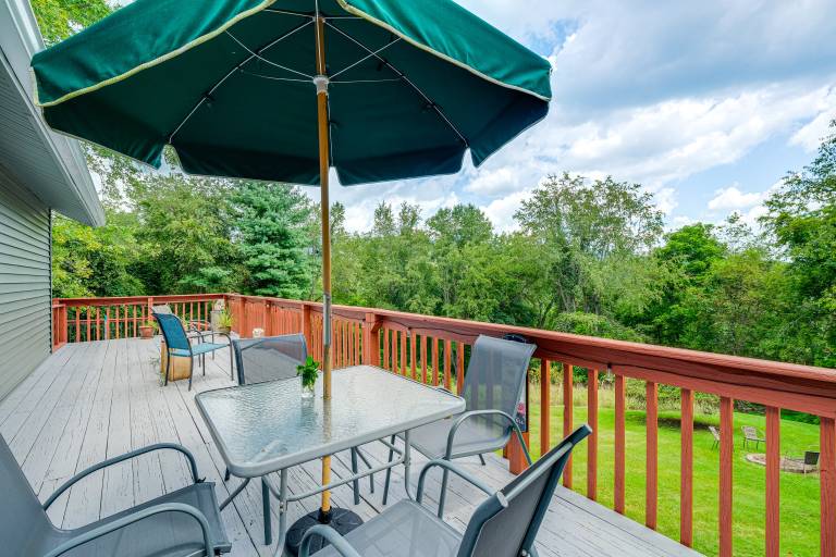 Blacksburg Hideaway w/ Hot Tub  5 Mi to Campus! — photo 2