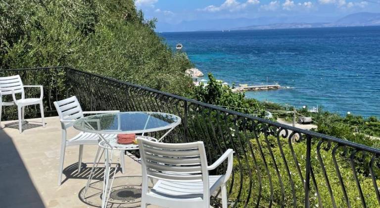 Διαμέρισμα Tsaki