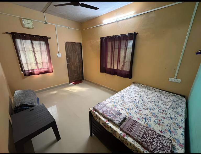 Vacation home | Close to the beach | Pets are welcome in Ratnagiri