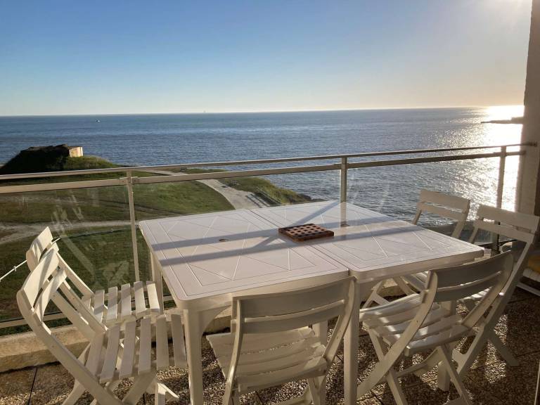 Apartment with 2 rooms for 6 persons in Royan